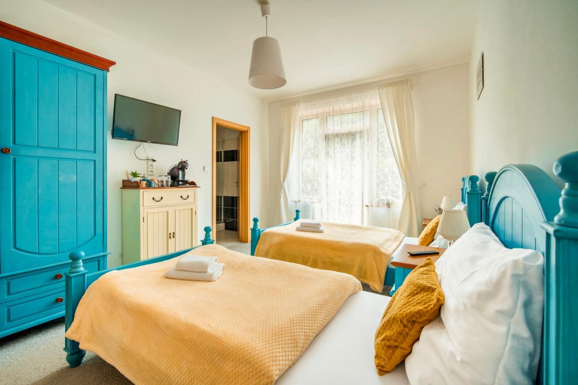 Hotel Ostende Chocerady Esterno foto